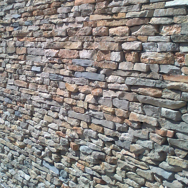 Muro rustico concluido - Muros e Restauros em Pedra